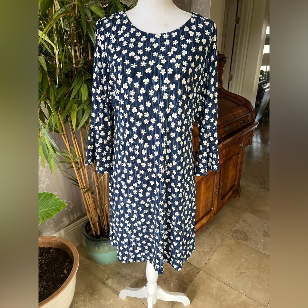 Tommy Hilfiger Daisy Chain Jersey Shift Dress with Bell Sleeves size 12 exc cond - Picture 7 of 14